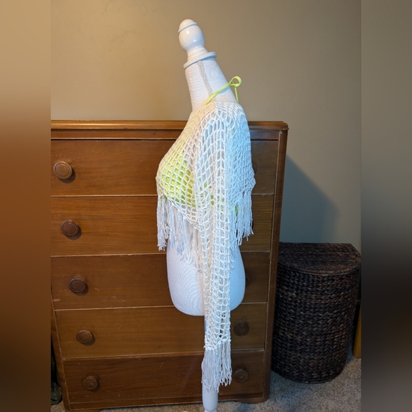 Festival Crotched White Shrug - Picture 4 of 9